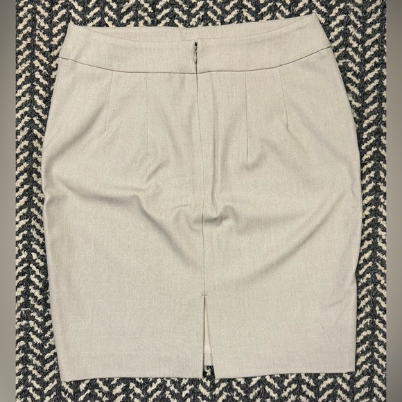 EXPRESS High Rise Pencil Skirt in Cream Size 12 - Picture 5 of 5